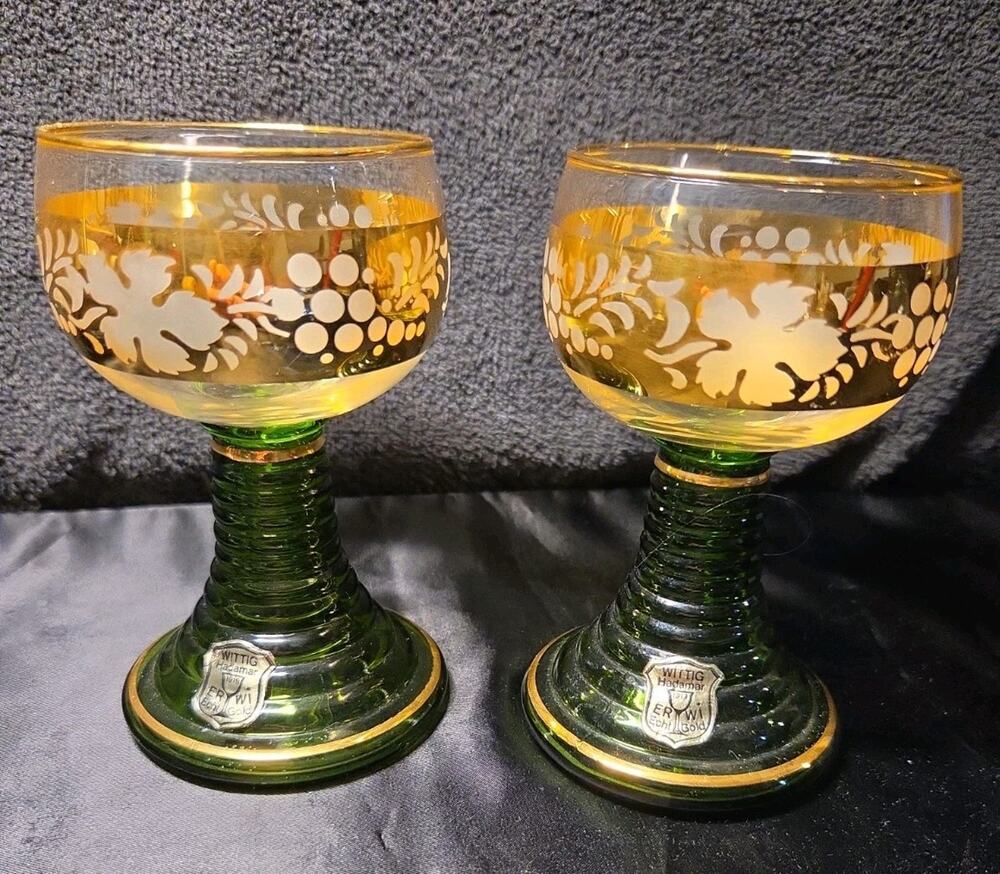 Set Of 2 Vntg Wüttig Hadamar green glass Roemer wine glasses 5"